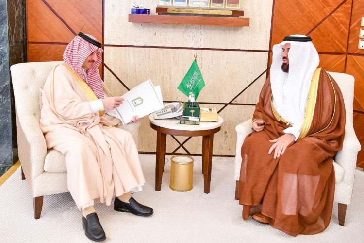 أمير الشرقية يدشن برنامج الدورة العلمية الموحد بالمنطقة الشرقية