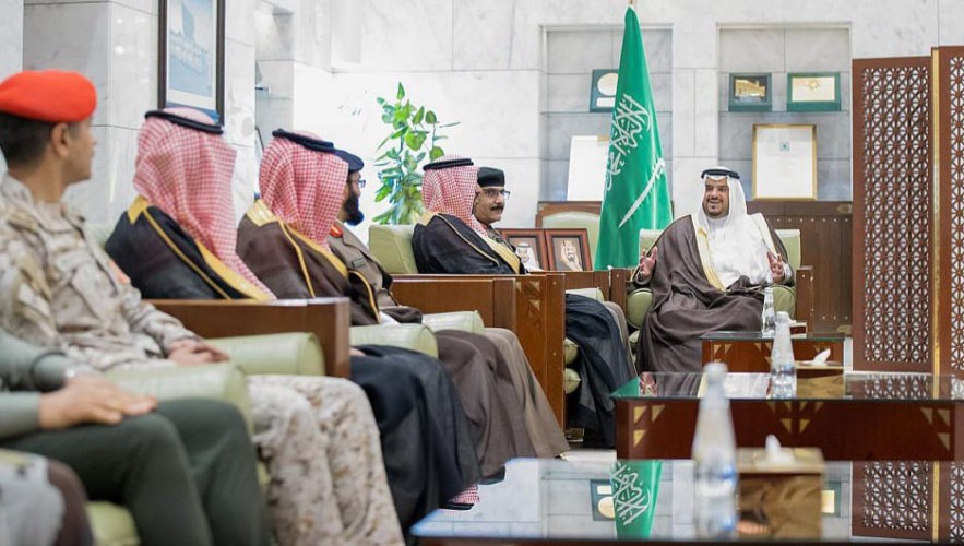 سمو الأمير محمد بن عبدالرحمن يستقبل رئيس وأعضاء اللجنة الأمنية بمنطقة الرياض