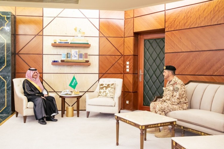 أمير الشرقية يستقبل اللواء العريفي بمناسبة تعيينه في منصبه