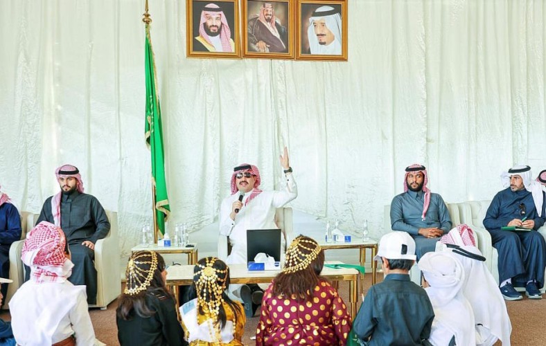 سمو أمير منطقة عسير يزور محافظة تثليث