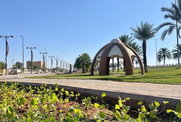 لتكون آمنة لأطفالكم إدارة الحدائق والتجميل تنهي صيانة عدد من ألعاب الأطفال في المنتزهات