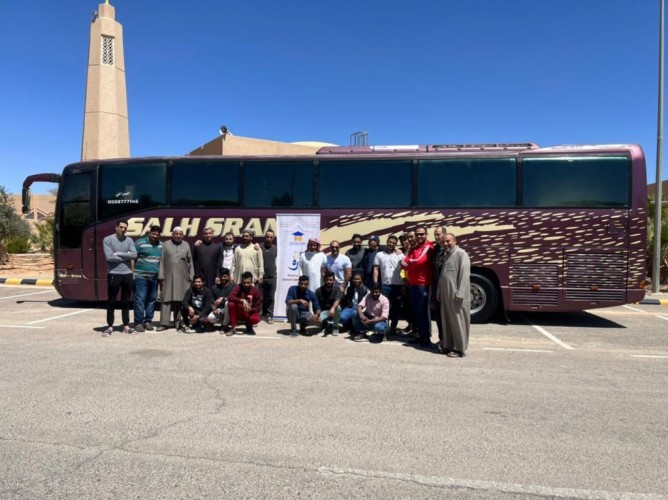 أسمنت المنطقة الشمالية تنظم رحلة لأداء مناسك العمرة لموظفيها