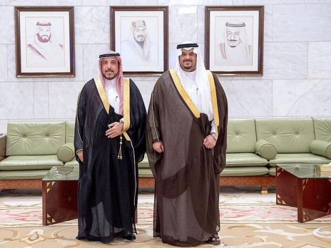 سمو الأمير محمد بن عبدالرحمن يستقبل رئيس الجمعية التعاونية للإسكان بالرياض