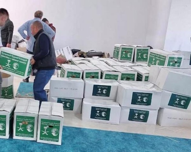 مركز الملك سلمان للإغاثة يوزع أكثر من 3 أطنان من السلال الغذائية في محافظة كرويا بجمهورية ألبانيا