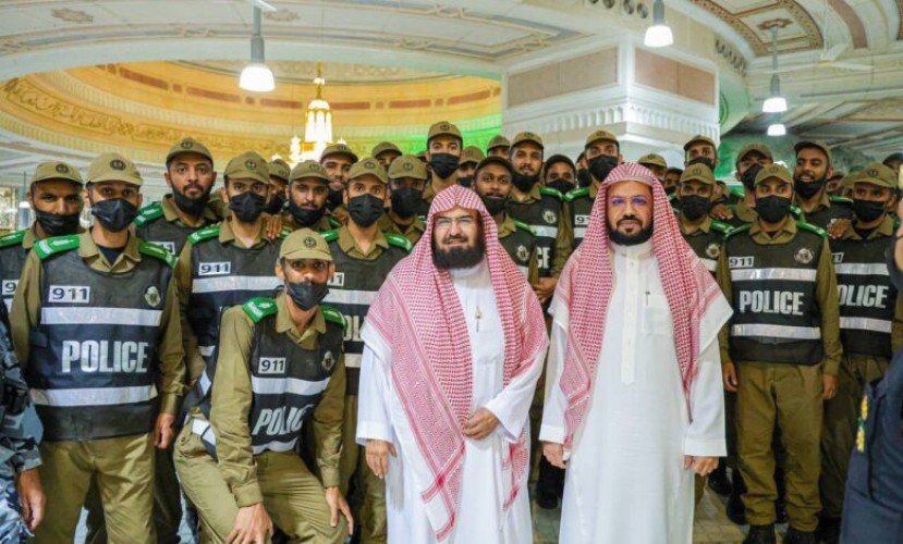 الرئيس العام لشؤون الحرمين يشيد بجهود رجال الأمن العام والعناية الفائقة التي يولونها لحفظ أمن وسلامة زوار المسجد الحرام