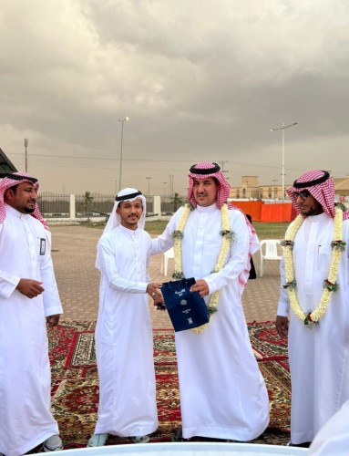 محافظ صامطة يدشن مبادرة “نهتم لعينيك” بحديقة الوادي بارك بمحافظة صامطة