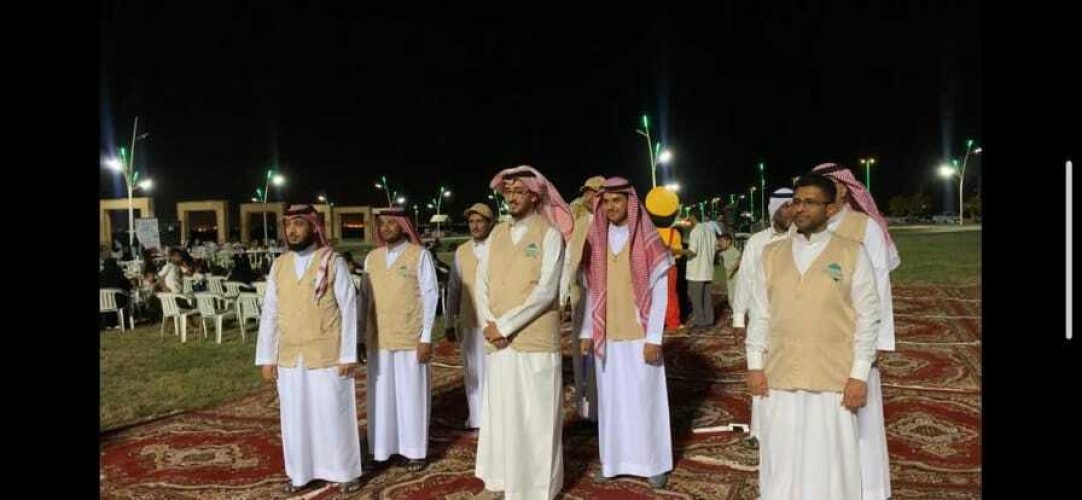 تعاون تطوعي مشترك بين فريق نور العطاء وفريق رائدات المسارحة وفريق أنامل العطاء التطوعية في فعالية معايدة عيد الفطر