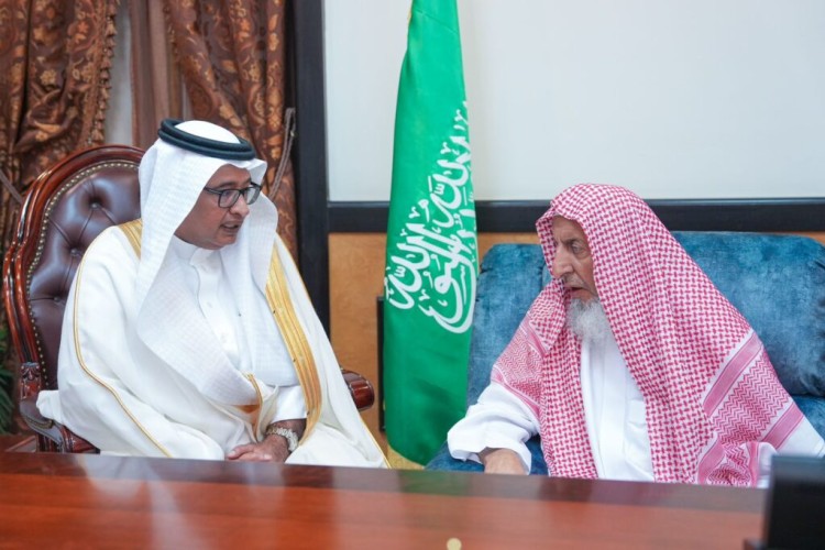 أمين الطائف يزور سماحة المفتي العام