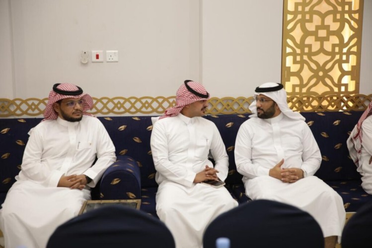 جمعية المتقاعدين بالشمالية تنفذ لقاءً “التقنية للكل” في عرعر