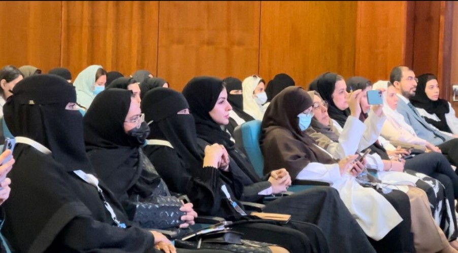 ٩٠ متخصصاً في التمريض يشاركون في تطوير المهارات الصحية القيادية في مستشفى الملك فهد الجامعي