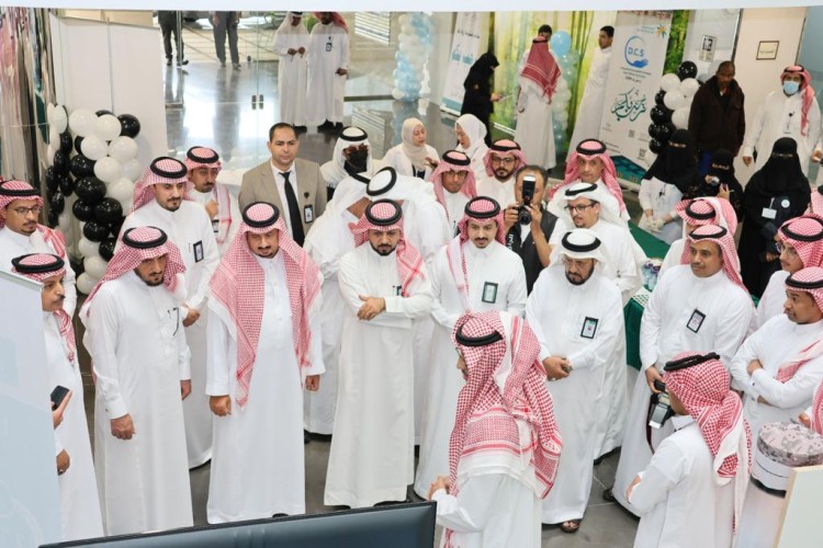 هيئة الصحفيين بعسير تطلق ندوة ” المخدرات  وآثارها على النفس والمجتمع”