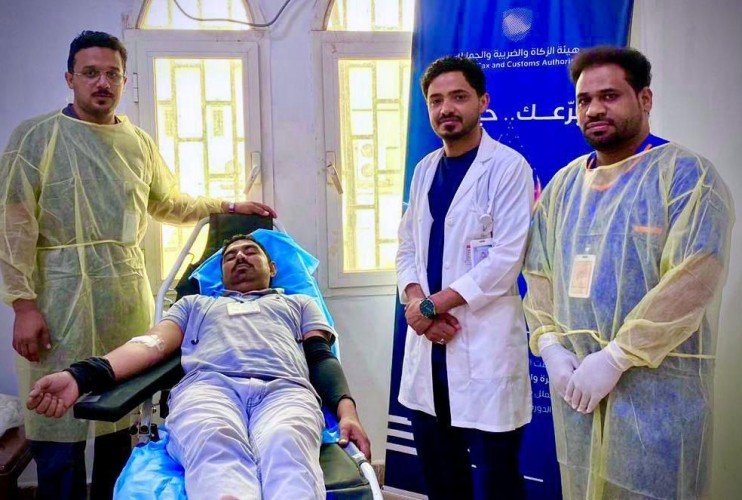 مستشفى صامطة العام ينفذ ” حملة للتبرع بالدم بمناسبة اليوم العالمي للتبرع بالدم “