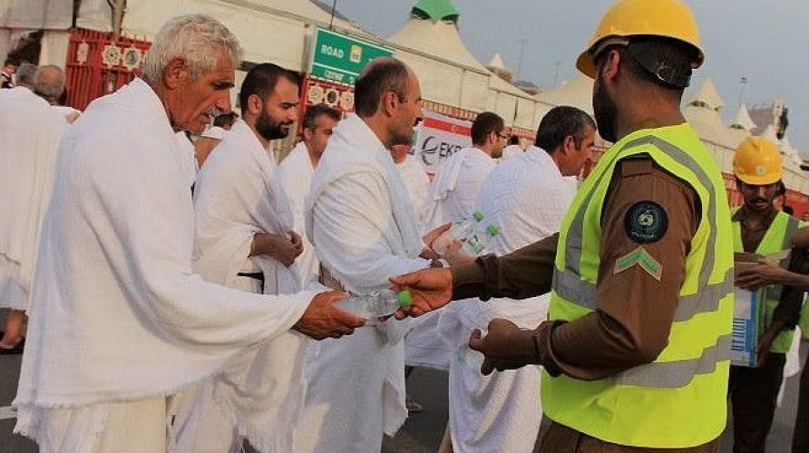 الدفاع المدني : 26 مركز موسمي ميداني مجهز بأحدث الآليات والكوادر البشرية المدربة للتعامل مع الحالات الطارئة لخدمة ضيوف الرحمن