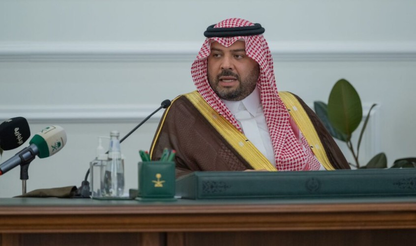 سمو أمير الحدود الشمالية يؤكد أهمية دور شيوخ القبائل وعمد الأحياء في دعم الحملة الوطنية لمكافحة المخدرات