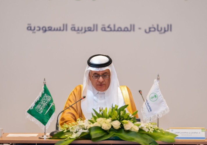 المهندس الفضلي يدعو إلى التكاتف العربي لمواجهة التحديات البيئية وشح المياه في المنطقة العربية