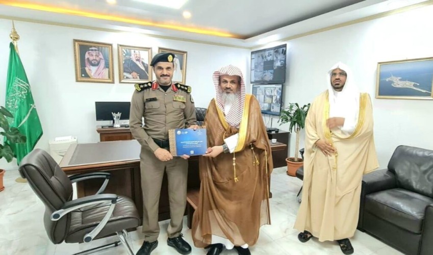 مدير هيئة الأمر بالمعروف بالمنطقة الشرقية يزور رئيس المركز السعودي لجسر الملك فهد وعدد من الجهات