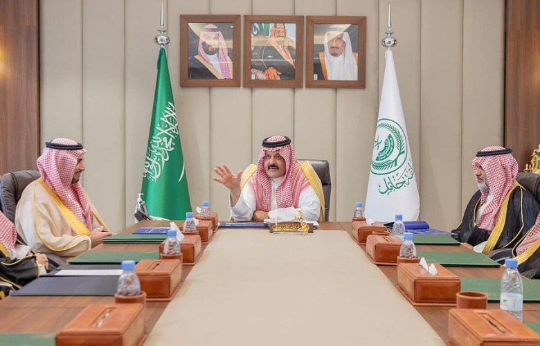 سمو أمير منطقة حائل يستقبل محافظ هيئة الاتصالات والفضاء والتقنية
