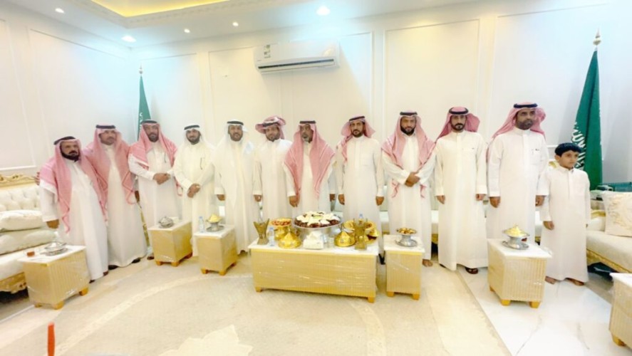 بتشريف من الأمير الدكتور “مشعل بن محمد آل سعود” .. “حميد رابح بن مصلاب المظيبري” يستضيف “عبدالله بن معزي الشمري” ومرافقيه في القصيم