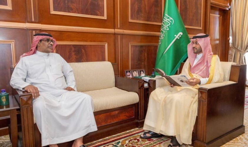 سمو نائب أمير منطقة حائل يستقبل رئيس نادي الجبلين