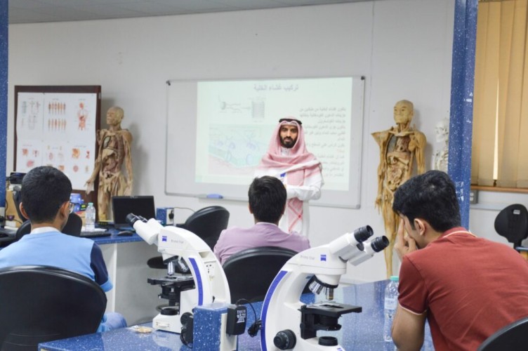 265 طالباً وطالبة ينطلقون في برنامج موهبة الأكاديمي بجامعة الإمام  عبد الرحمن بن فيصل