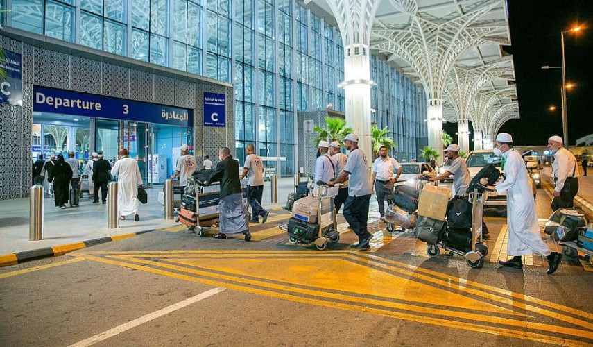 اكتمال مغادرة 4951 حاجاً وحاجة من ضيوف برنامج خادم الحرمين الشريفين للحج والعمرة والزيارة بعد أداء مناسك الحج