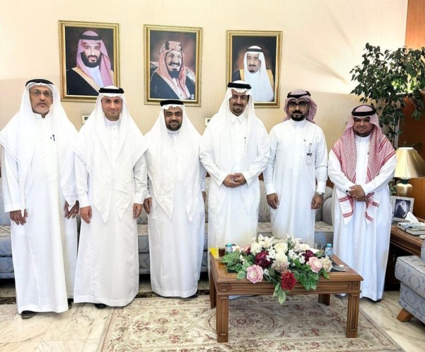 الخريف يلتقي أعضاء «نبوغ لتنمية المواهب» وفريق «مسعفون بلا حدود التطوعي» في محافظة القطيف