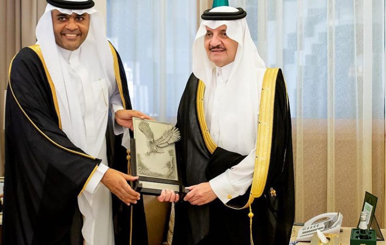سمو أمير المنطقة الشرقية يستقبل أعضاء نادي الخليج الرياضي