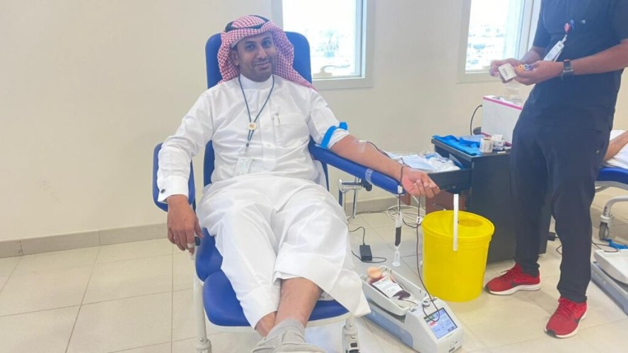 مركز التنمية الاجتماعية بجازان ينظم حملة التبرع بالدم تحت شعار ( دمك حياة ) بالشراكة مع جمعية مرضى الدم ( شريان ) ومستشفى الأمير محمد بن ناصر بمنطقة جازان