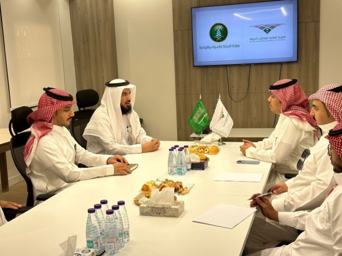 الحسني يزور فرع الهيئة العامة لعقارات الدولة بحائل