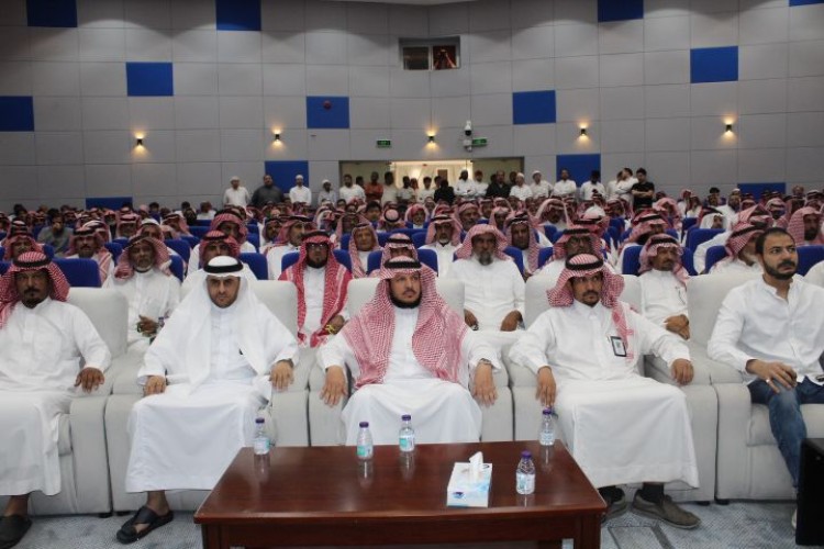 تعليم الطائف .. تدريب أكثر من 300 سائقاً لحافلات النقل المدرسي