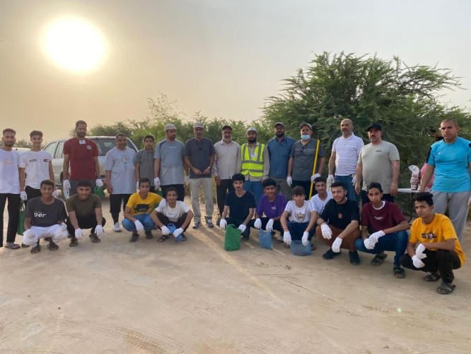 شباب البيئة بين غابة الغاف وبحيرة الأصفر