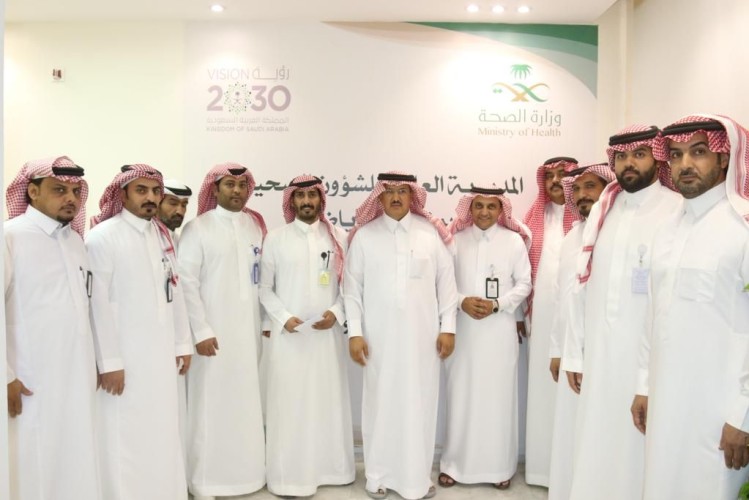 محافظ الدوادمي يزور مكتب التزام غرب الرياض 3 ويتفقد سير أعمال ومهام الالتزام بالمحافظة