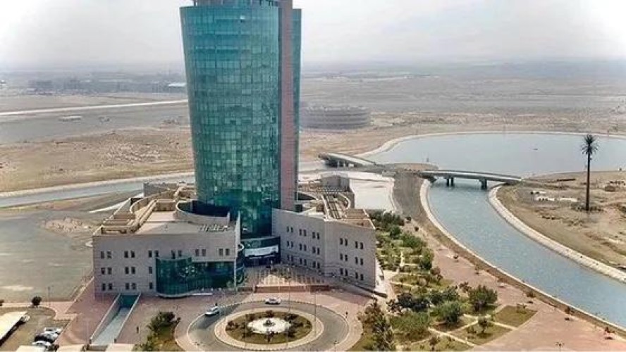 أول تعليق من متحدث جامعة جازان بشأن انهيار سقف المجمع الأكاديمي بسبب العاصفة المطرية