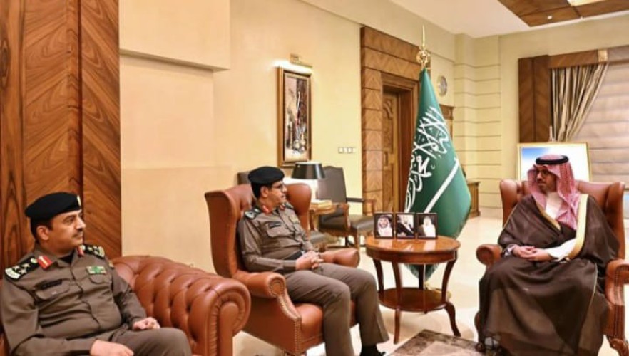 سمو الأمير سعود بن جلوي يستقبل مدير شرطة محافظة جدة