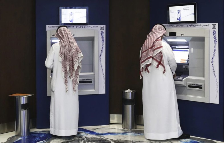 انخفاض السحوبات النقدية.. ونمو الدفع عبر البطاقات يصل لـ532 مليار ريال