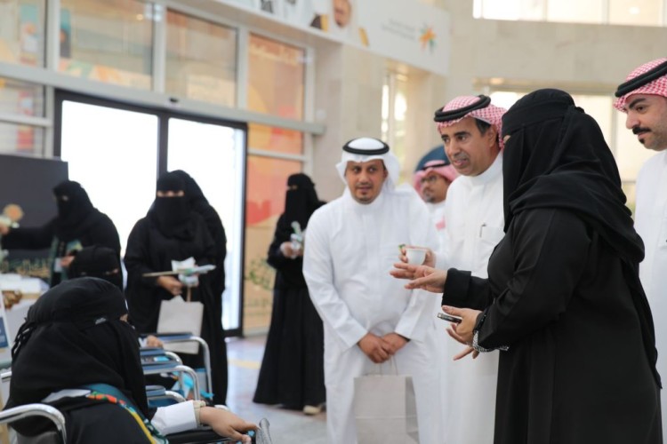 فرع وزارة الموارد البشرية والتنمية الاجتماعية بمنطقة القصيم يفعل اليوم الوطني الثالث والتسعون