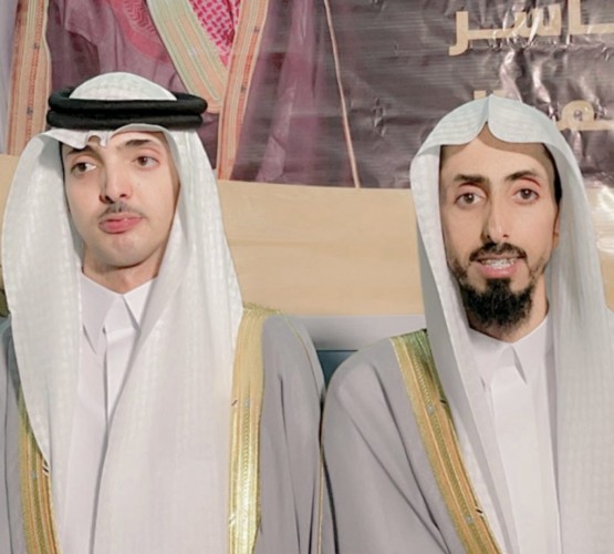 وسط حضور منقطع النظير .. رجل الأعمال “محمد علي الشويلعي” يحتفل بزواج أبنائه “جمال وياسر” في قصر الفارس للإحتفالات بقرية الشق في جنوب حائل