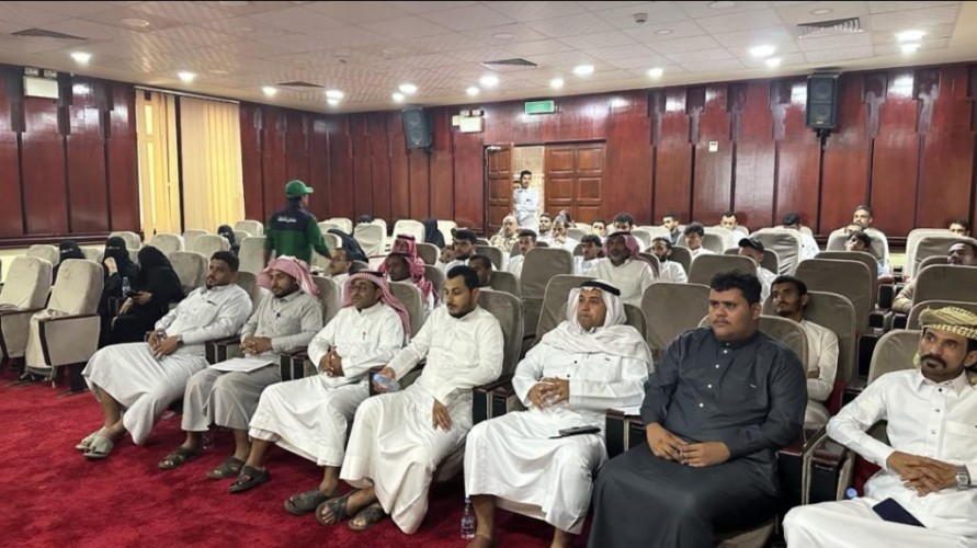 دورة لتربية المواشي قدمها البيئة بجازان  لمربي المواشي بالمنطقة