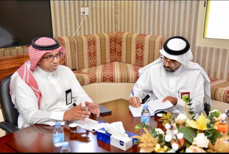 مدير مكتب التعليم بمحافظة القطيف يعقد لقائه مع المشرفين التربويين رؤوساء وأعضاء الشعب التعليمية