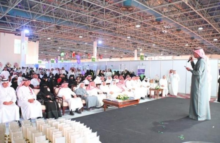 جناح تعليم جدة بمعرض التعليم والتدريب الرابع يشهد تفاعل أكثر من عشرة آلاف زائر