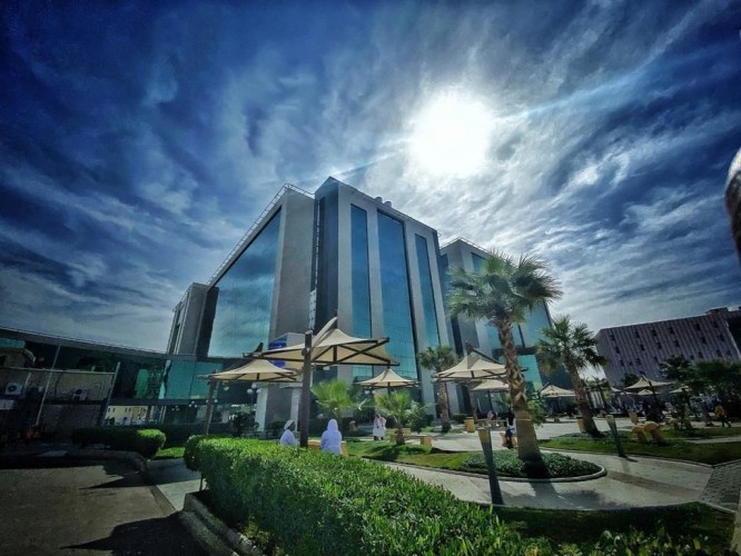 “سعود الطبية” تحصل على الاعتماد البلاتيني من دعم الحياة خارج الجسم الأمريكية