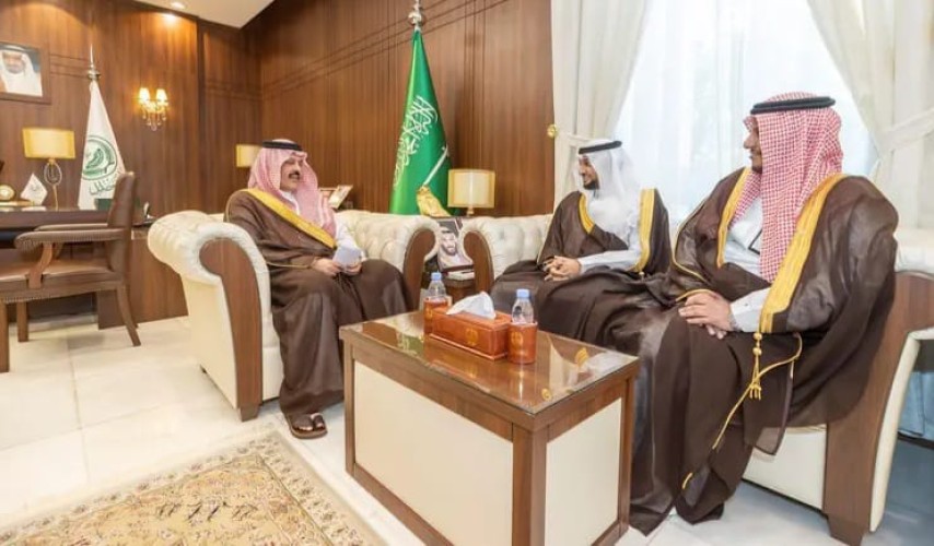 أمير منطقة حائل يستقبل الأمين العام لمؤسسة حفظ النعمة الأهلية