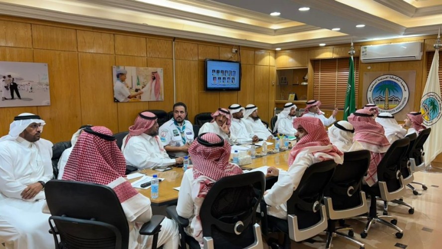 “المديرس” يترأس اجتماع أمانة جمعية الكشافة