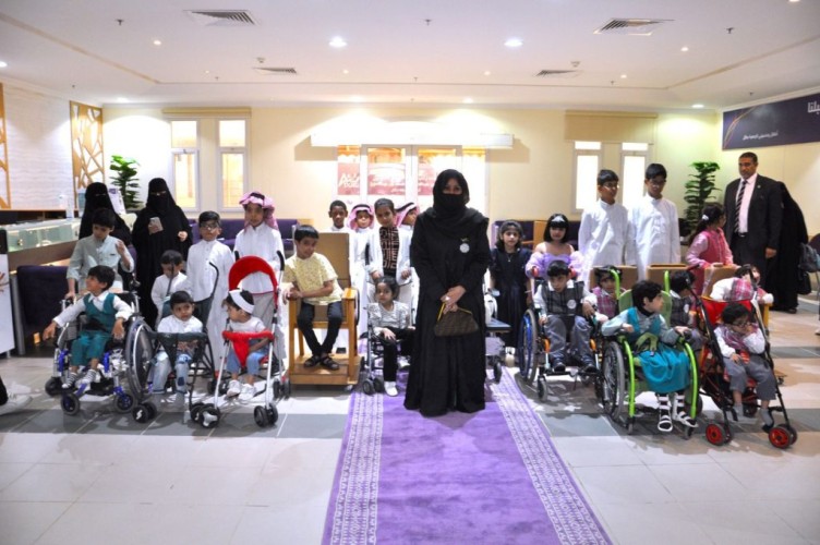 الأميرة سميرة بنت عبدالله الفيصل تزور مركز جمعية الأطفال ذوي الإعاقة بحائل