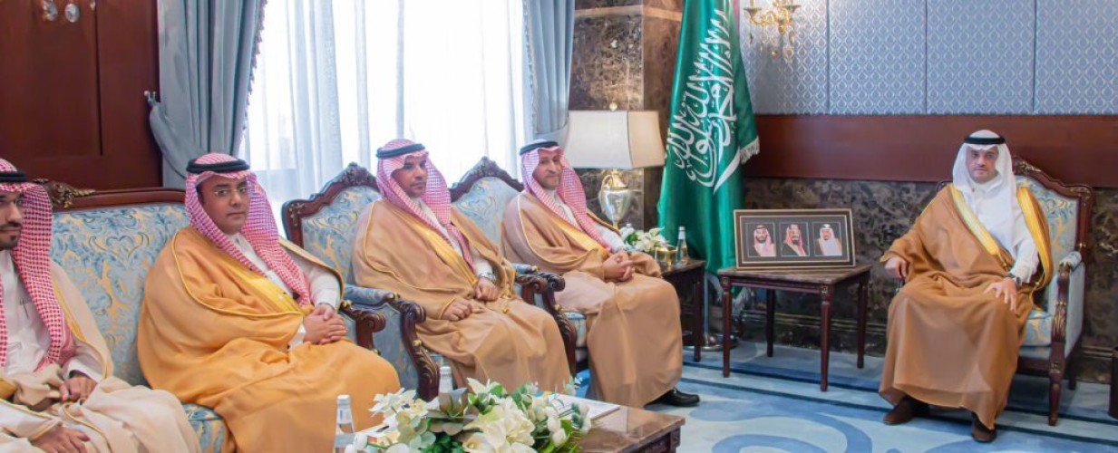 سمو محافظ الأحساء يستقبل نائب الرئيس لقطاع الأعمال في بنك التنمية الاجتماعية