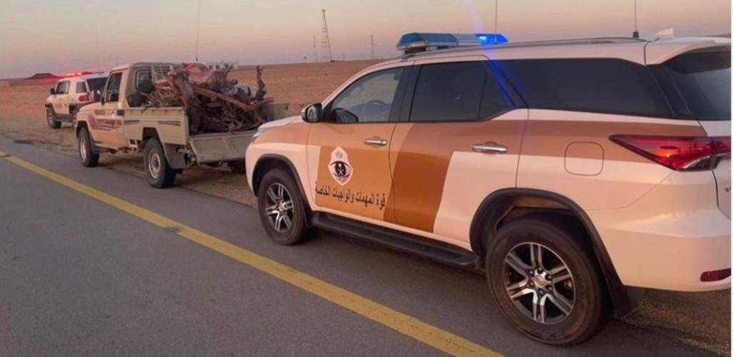 شرطة الجوف تضبط مخالفاً لنظام البئية بحوزته حطب محلي معروض للبيع