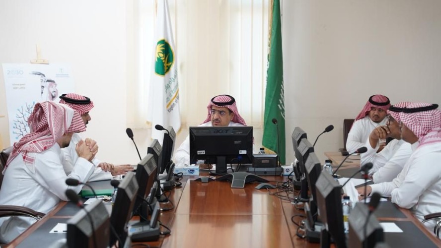 وفد برنامج التنمية الريفية يزور فرع وزارة البيئة ويطلع على عددا من المشاريع الزراعية بجازان ..