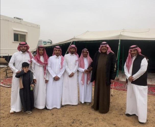 سمو أمير حائل يزور “منيف بن ناهس بن براك” في مقر ابله شمال حائل