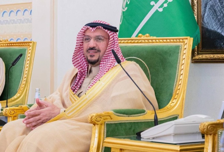 سمو امير القصيم يستقبل محافظ أبانات ورؤساء المراكز .. ويؤكد: لكل مواطن حقوق وعليه واجبات تجاه دينه ومليكه ووطنه