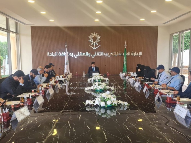 تقني الباحة يعقد لقاؤه الدوري بالقيادات التدريبية ويكرم المشاركين في عدد من المبادرات